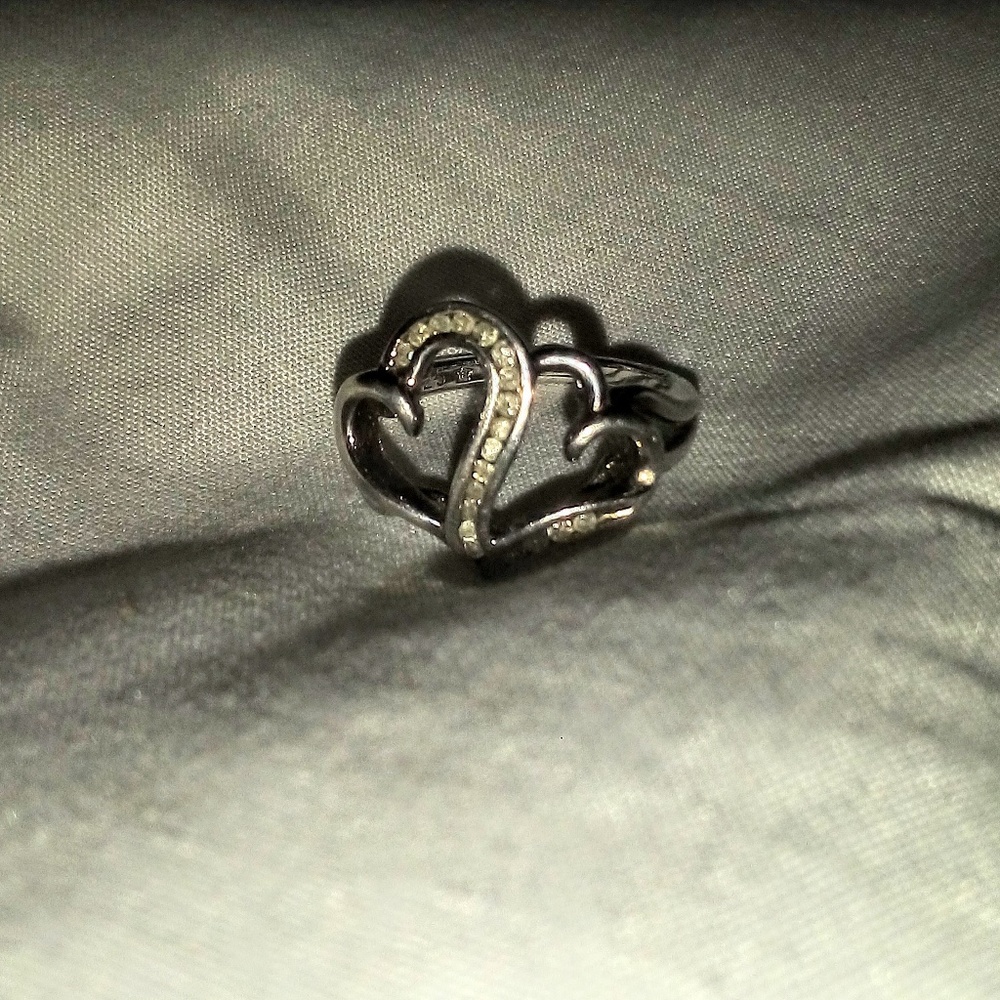 Diamond heart ring